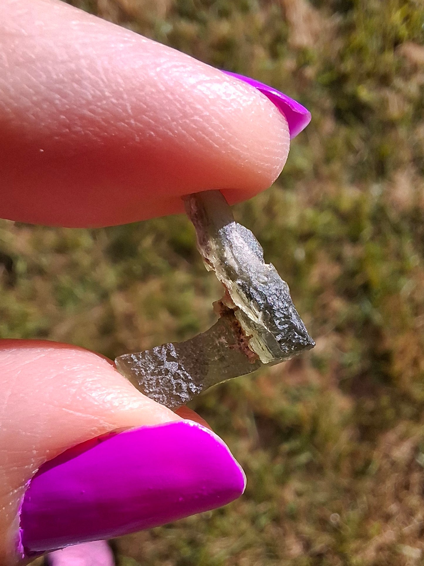 Moldavite Piece, 0.66g, Tektite (Ref: 1436)